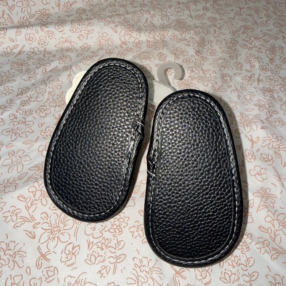 NWT- First Steps Baby Shoes - Picture 3 of 5